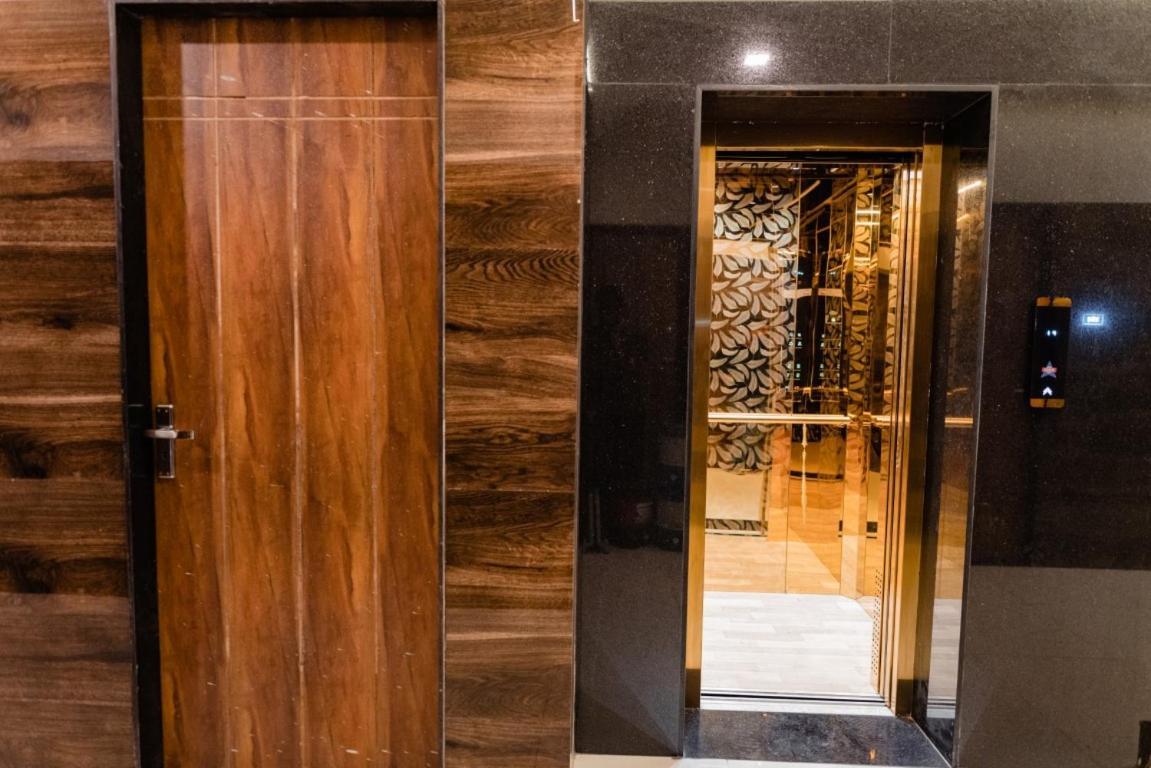 Hotel Ayodhya Virpur Kültér fotó