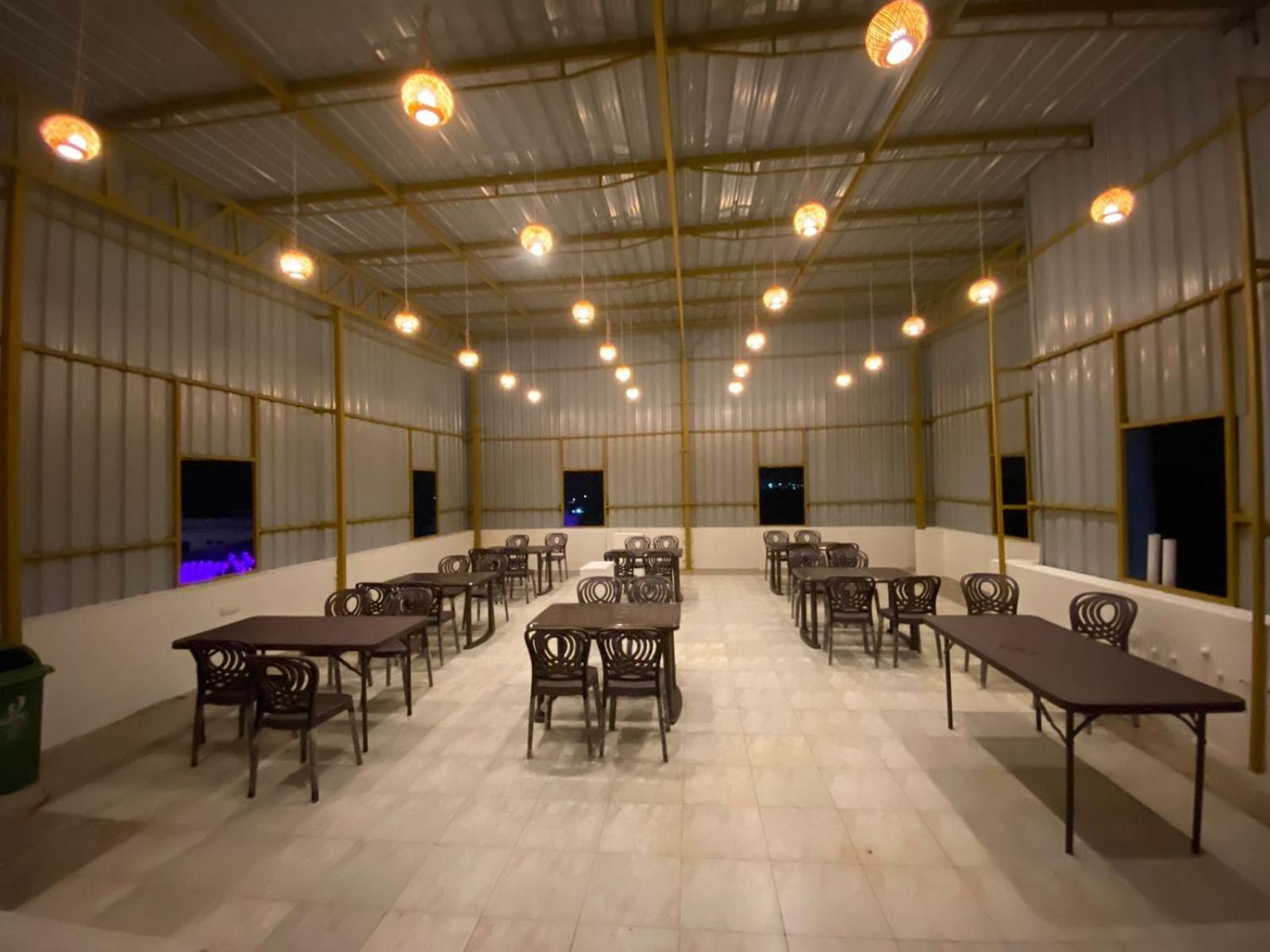 Hotel Ayodhya Virpur Kültér fotó